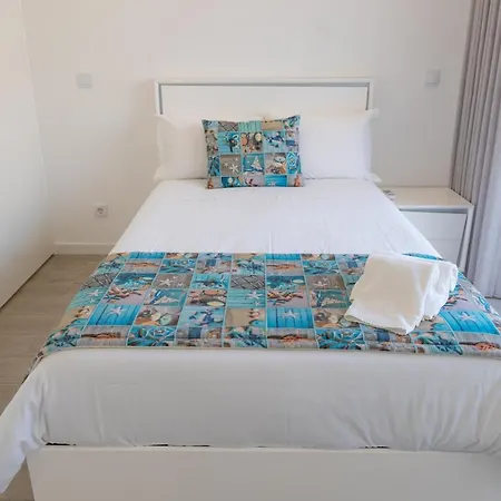 Moderna V4 C/ Piscina Privativa * Nazaré